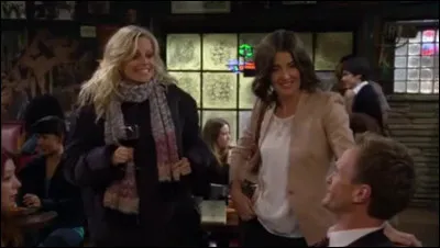 Liddy est la "wedding planner" de Robin & Barney. Mais d'où connaît-elle Ted ?