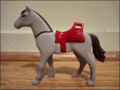 Comment se nomme cet autre objet en rouge sur lequel on s'assoit ?