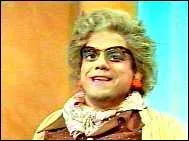 De qui Narcisse tombe-t-il amoureux ?