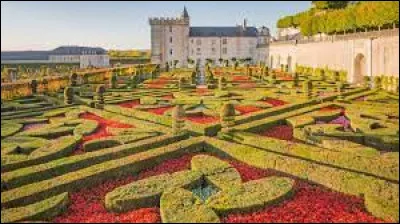 À quel château appartient ce jardin à la française situé en Indre-et-Loire ?