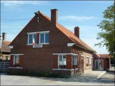 Commune des Hauts-de-France, dans le parc naturel régional des Caps et Marais d'Opale, Ruminghem se situe dans le département ...