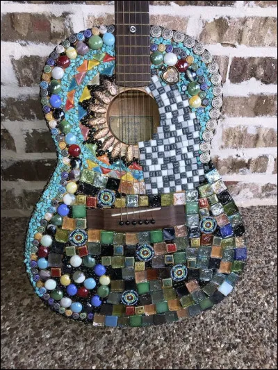 Qui chantait "Dois-je sauver ou bien abandonner ?" dans sa chanson "Pomme C" ?