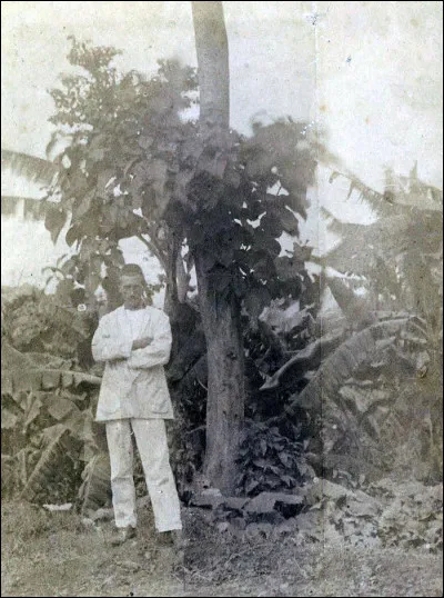 Quel poète, auteur du "Bateau ivre", est l'un des premiers Occidentaux à avoir exploré l'Est africain ?