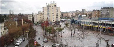 Quelle est l'intruse parmi ces villes ?