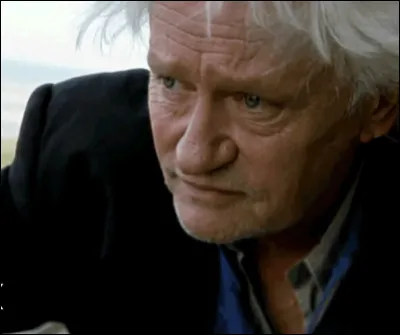 Dans quel film Niels Arestrup joue-t-il Roussin ?