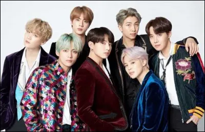 Qui dit ''Pogeunhaetdeon geu neukkim gieokhago itnayo'' ?