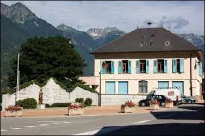 Village d'Auvergne-Rhône-Alpes, dans l'arrondissement de Saint-Jean-de-Maurienne, Saint-Avre se situe dans le département ...