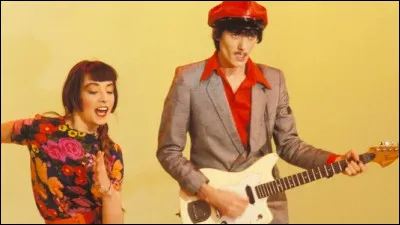 Le duo Ringer et Chichin formait dans les années 80 le célèbre groupe "Les Rita Mitsouko". Quel est le prénom de la chanteuse ?