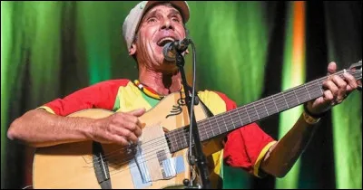 Quel est le prénom de scène du chanteur du groupe "Mano Negra" qui fera ensuite une carrière solo ?