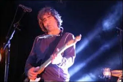 Murat est un artiste de chansons à textes. Quel est son prénom ?