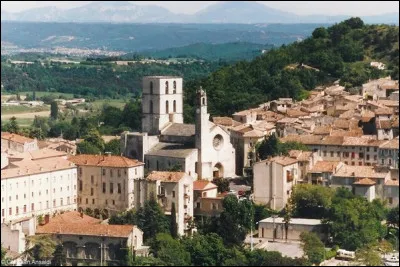 Quelle est l'intruse parmi ces villes ?