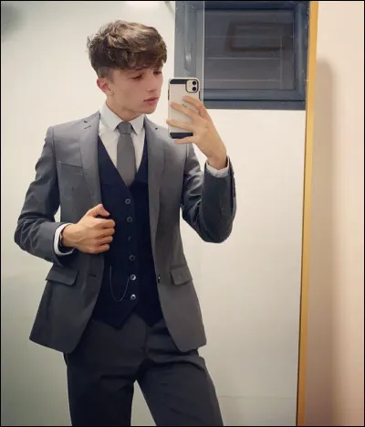 Qui est ce jeune homme ?