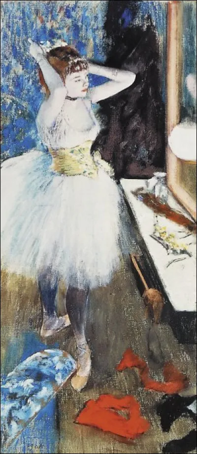 Qui a peint "Danseuse se coiffant dans sa loge" ?