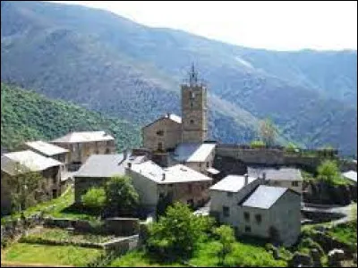 Le habitants de Py (Pyrénées-Orientales) portent le nom de ...