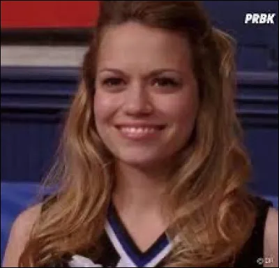 Comment s'appelle la femme de Nathan ?