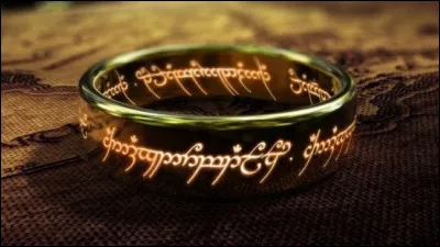 Dans "Le Seigneur des anneaux", quel personnage parle de "mon précieux, mon trésor" pour désigner l'anneau de pouvoir ?