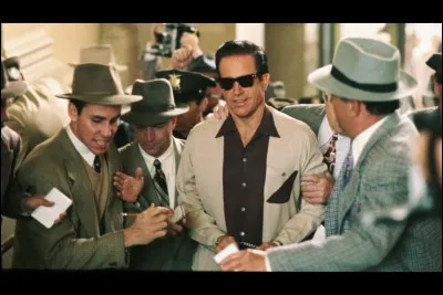 "Bugsy" est un film joué par Annette Bening.