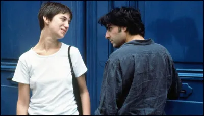 Quel acteur donne la réplique à Charlotte Gainsbourg dans le film "Amoureuse", sorti en 1992 ?