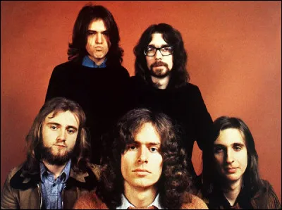 Lequel de ces mots appartient au répertoire du groupe Genesis ?