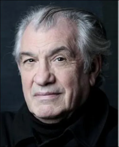 Qui est ce Serge, journaliste cofondateur de Libération et chroniqueur politique à Europe1, TF1, France 3 et LCI ?