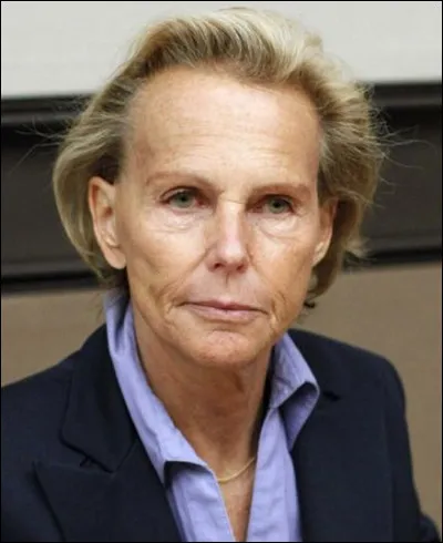 Qui est cette journaliste belge, surnommée la "Reine Christine" qui a travaillé à Europe1, Antenne 2, RTL, France 3 puis France Culture ?