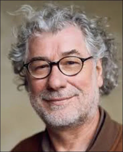 Qui est ce Ricardo célèbre journaliste basque à la retraite qui a travaillé 25 ans à l'AFP et fut correspondant de guerre dans les pays d'Amérique latine ?