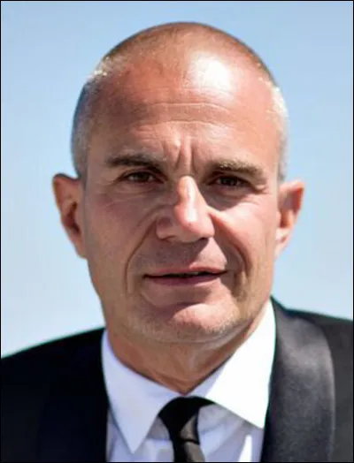 Qui est ce Laurent journaliste à M6 puis Canal+, commentateur de la cérémonie des Oscars de Los Angeles et de la montée des marches au Festival de Cannes ?