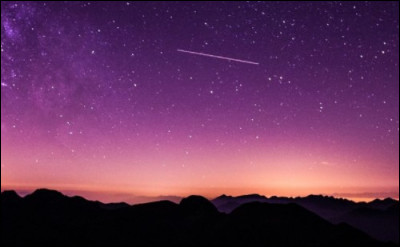 Trouve l'image qui est identique à celle-ci :