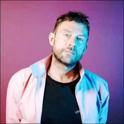 Quel groupe de rock anglais men&eacute; par Damon Albarn a sorti le single "Song 2" en 1997 ?