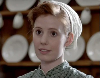 Violette aimerait qu'Ethel quitte le village pour ne plus être la cible de ragots. Où Ethel trouve-t-elle un nouvel emploi ?