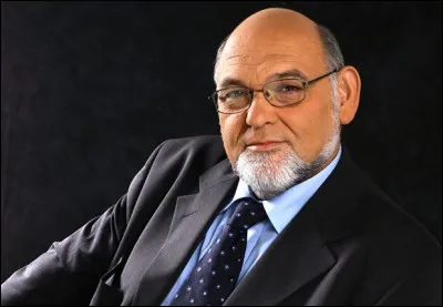 De quel parti politique Robert Hue a-t-il été le président ?