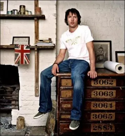 Combien de fois le mot LOVE revient dans Love Love Love ?