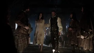 Claire rencontre alors pour la première fois Jamie. Que lui arrive-t-il ?