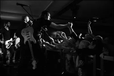 Complétez : 
"En núna lofa ég að nýta þennan góða..."