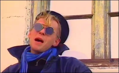 Complétez : 
"Hvar eru gleði mín og... ?"