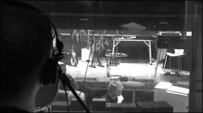 Complétez : 
"Þrátt fyri rallt þá höfum..."