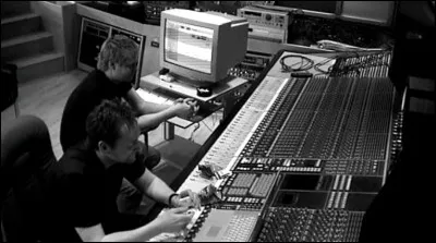 Complétez : 
"En við eigum og við..."