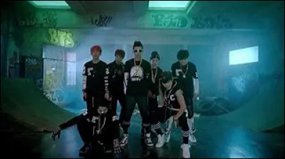 Quelle est la première chanson des BTS ?