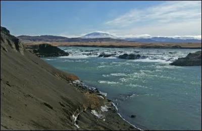Où se trouve le nom d'un fleuve islandais ?