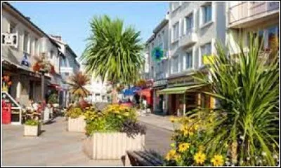 Quelle est l'intruse parmi ces localités balnéaires ?