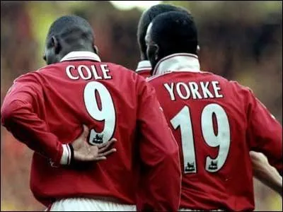 Dwight Yorke et Andy Cole, c'tait le duo d'attaque explosif du Manchester United de 99, vainqueur du championnat, de la Cup, et de la C1. Lequel a jou pour la slection de Trinit-et-Tobago ?