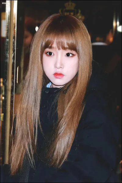 Avec qui est-elle amie ?