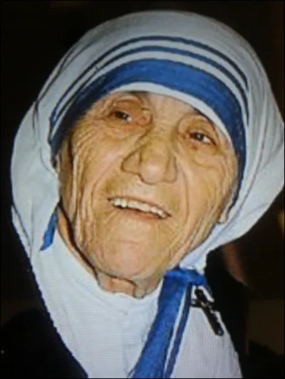 Quels étaient le prénom et le nom de mère Teresa ?