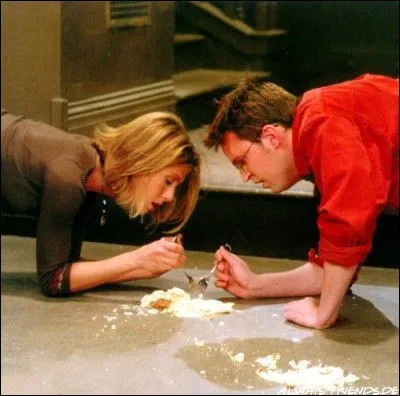 Tes amis et toi, vous discutez sur la manière donc vous allez vous y rendre. En sachant qu'il faut cinq minutes en voiture pour aller au cinéma, deux minutes en train et un quart d'heure à pied, pour quoi votes-tu ?