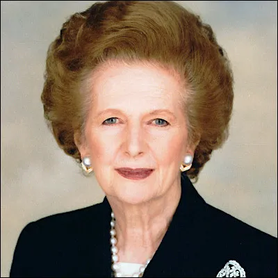 Quel &eacute;crivain d&eacute;peint de mani&egrave;re virulente la soci&eacute;t&eacute; britannique &agrave; l�&eacute;poque de Margaret Thatcher dans le roman "Testament &agrave; l�anglaise" ?