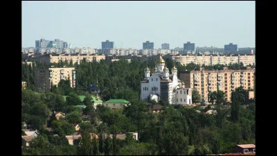 Cette ville du sud du pays, peuplée de 600 000 habitants, est une très important centre d'industrie sidérurgique :