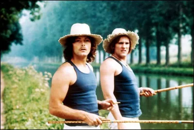 Avec qui Gérard Depardieu partage-t-il l'affiche du film « Les Valseuses » de Bertrand Blier ?