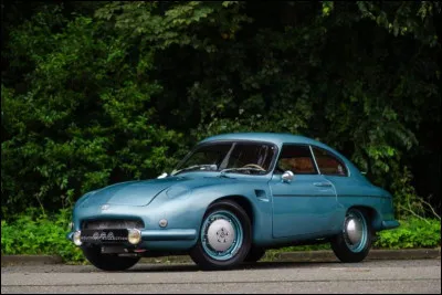 Chercher de la documentation sur des sportives françaises m'apporte plus de migraines que nécessaire. Dans mes recherches, je suis tombé sur cette auto. Quel modèle est-ce ?