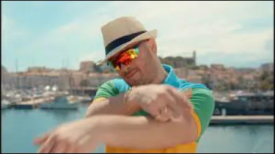 Continue les paroles : 
Ouais, là j'ai pas d'fer, j'pars toucher vers le Nord
Faut que j'change ma veste et mon RS3 sport