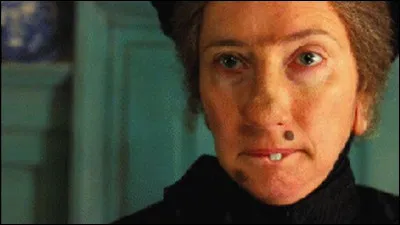 Quelles sont les cinq pires choses que Nanny McPhee a sur le visage ?